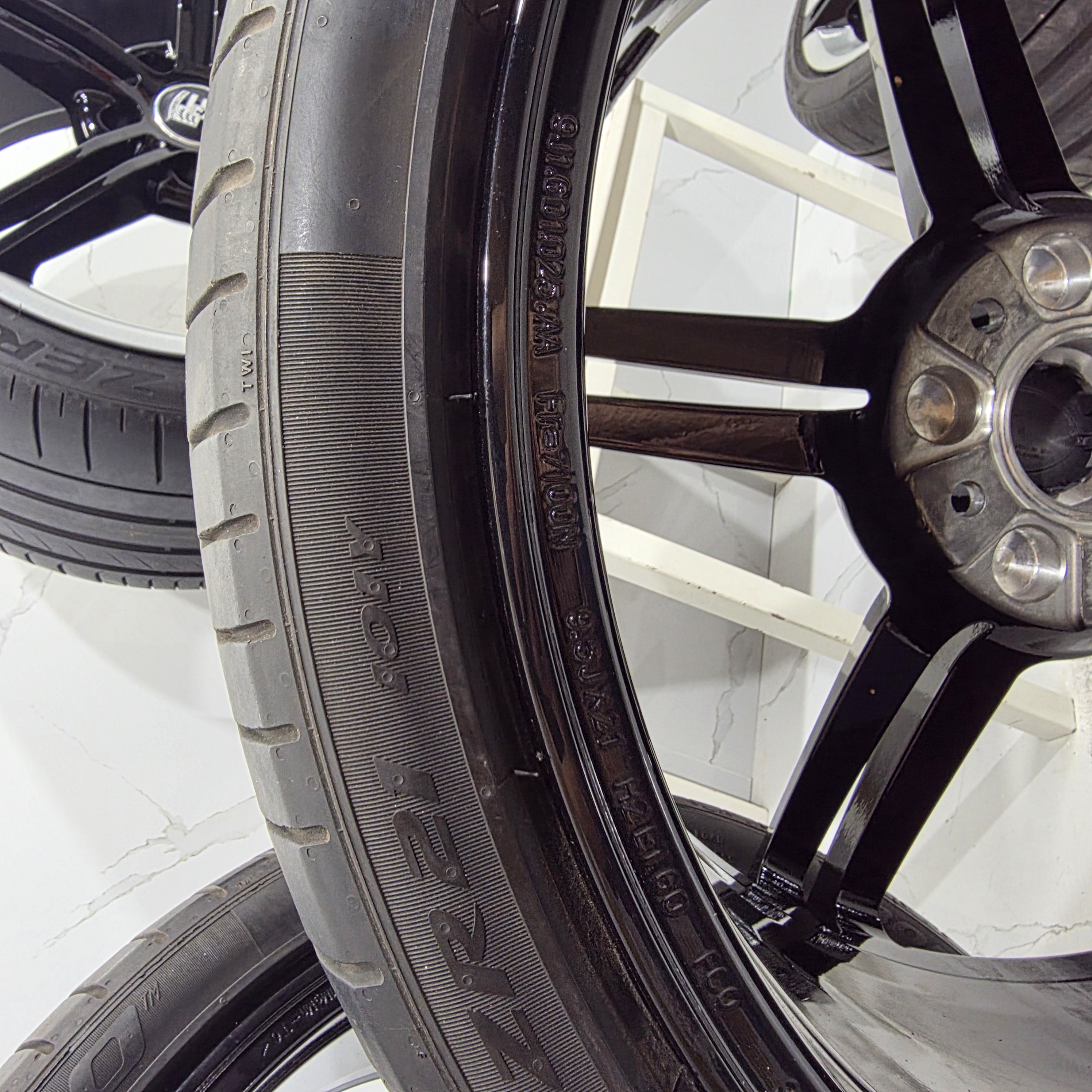 173569.jpg